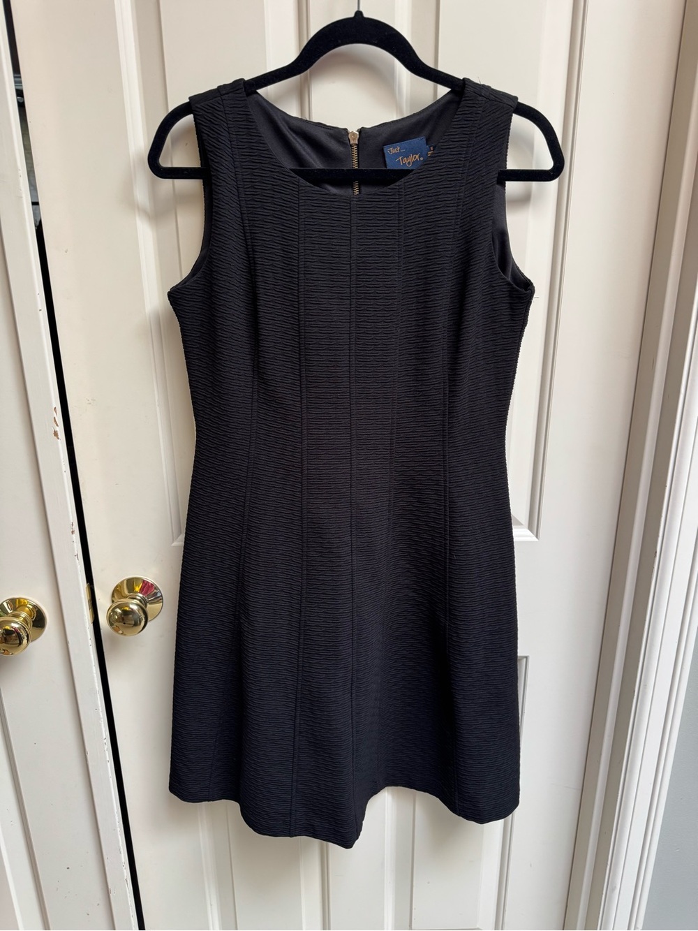 Just...Taylor Black Textured Sleeveless Mini Dress